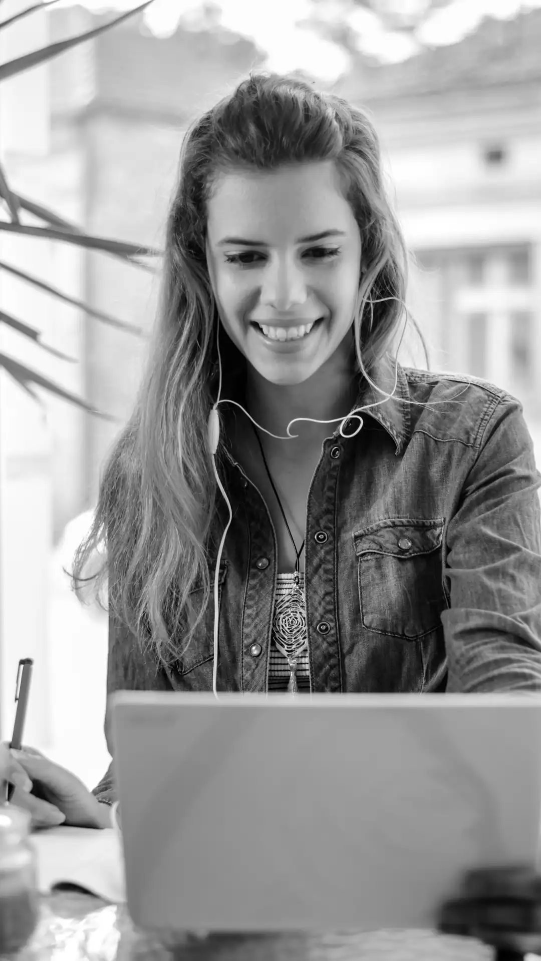 Dubai Skyline als Krypto-Hub